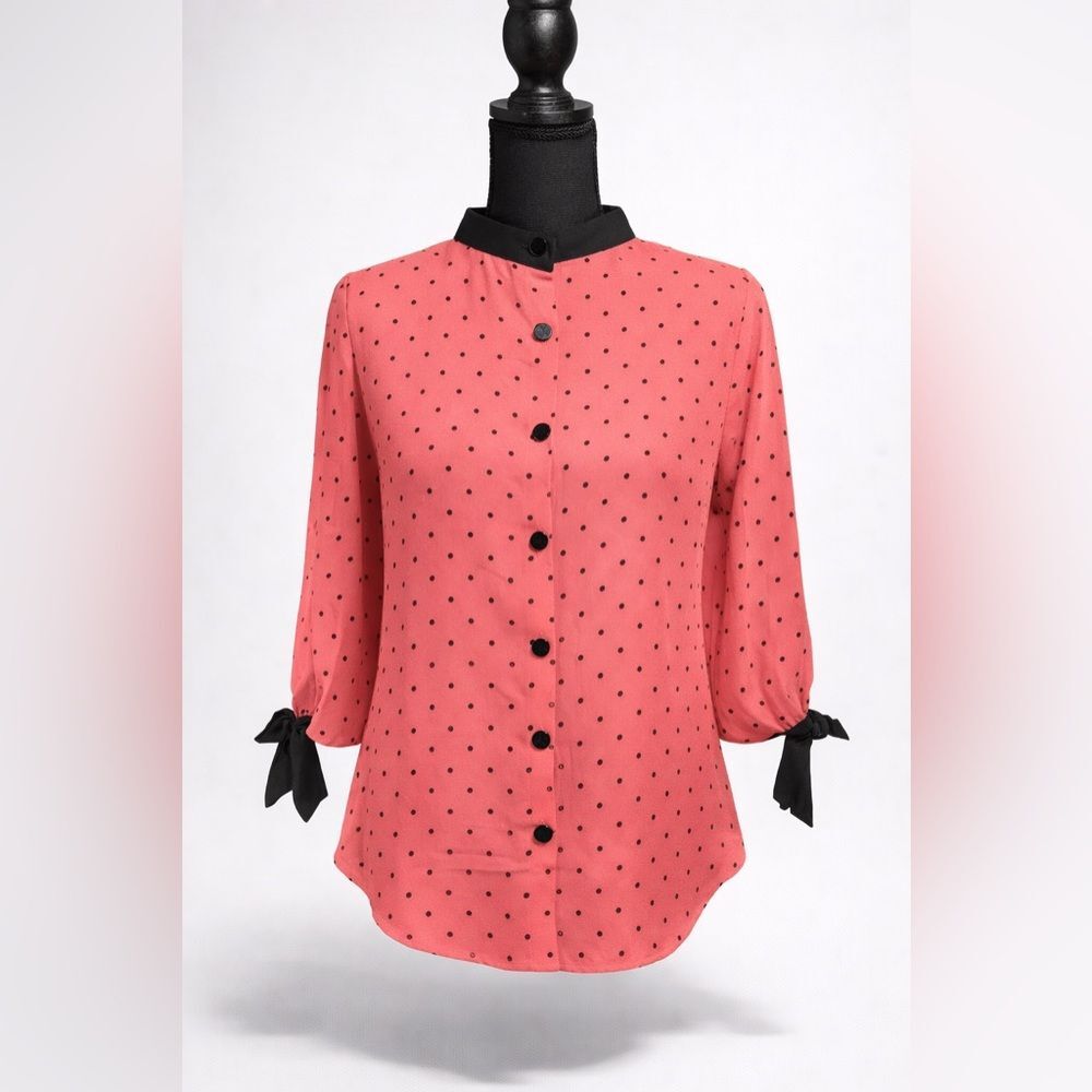 E&M Coral Polka Dot Blouse Size Small